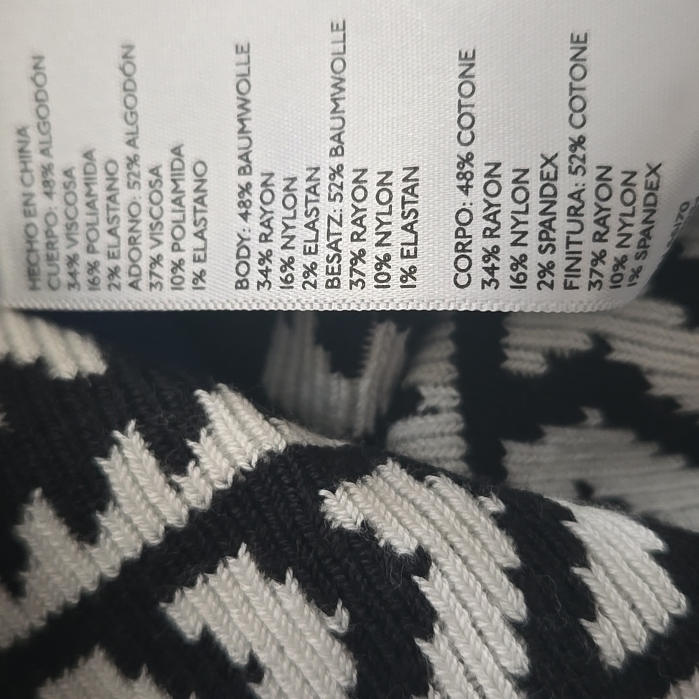 Ecote Knit Crop Top Black And White Small URBAN OUTFITTERS Stretchy Knitted - Picture 6 of 6